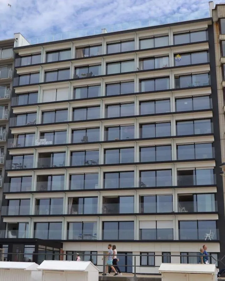 Studio 405 Op Zeedijk Met Frontaal Zeezicht 4De Verdiep Middelkerke Belgium
